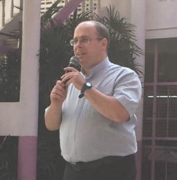 ผศ.เยี่ยมลักษณ์. อุดาการ ได้กล่าวให้โอวาทในวันเปิดภาคเรียน 