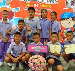 รางวัลชนะเลิศการแข่งขันไข่ตกตึก ณ โรงเรียนวิชัยวิทยา