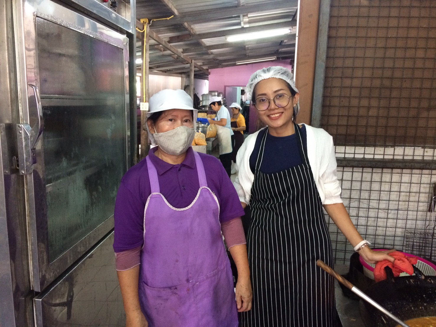 อาจารย์ที่ปรึกษาโครงการการบริการอาหารกลางวัน โรงเรียนสาธิตมหาวิทยาลัยราชภัฏเชียงใหม่