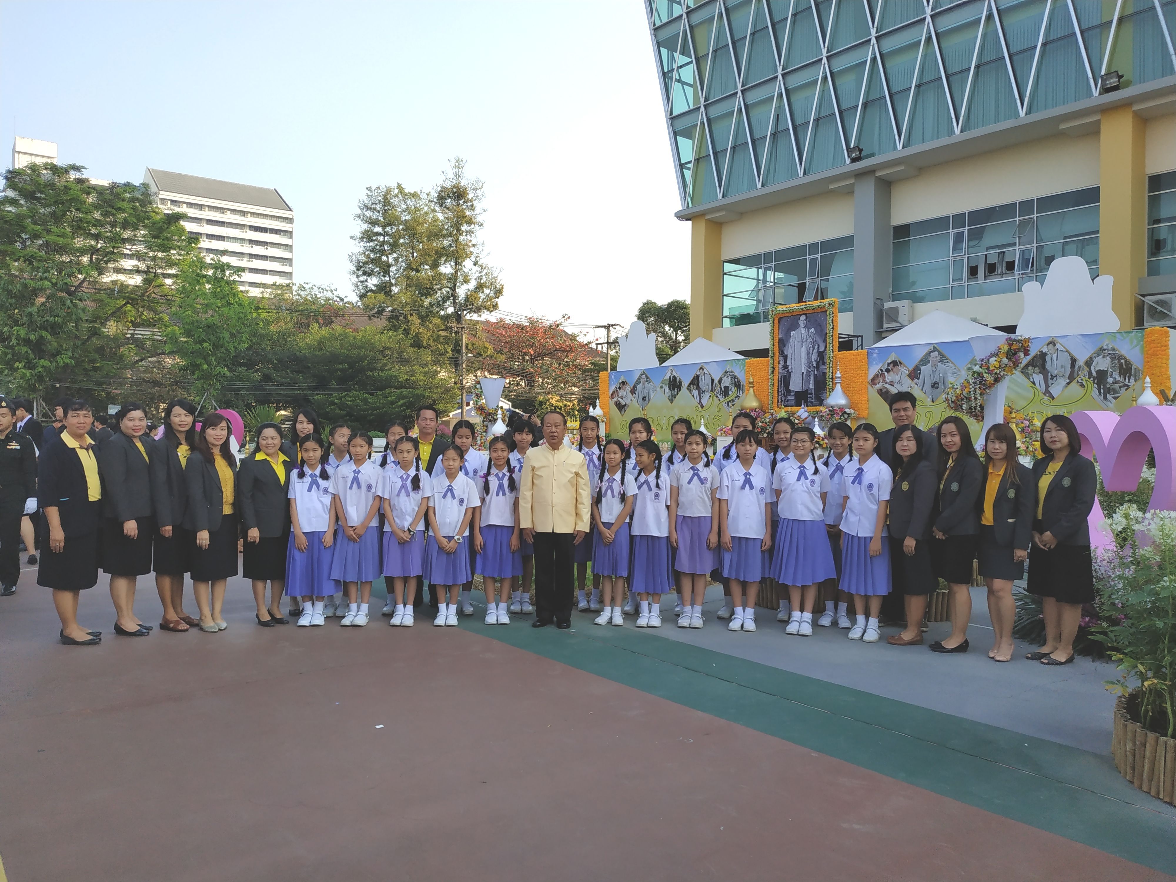 พิธีถวายราชสดุดีพระบาทสมเด็จพระปรมินทรมหาภูมิพลอดุลยเดช ร.9