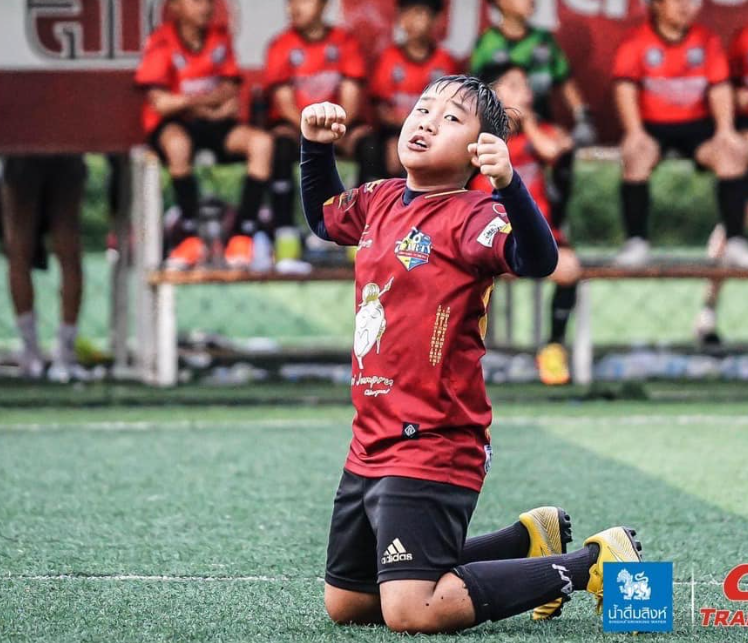 เด็กชายชิษณุพงศ์ ชมภู